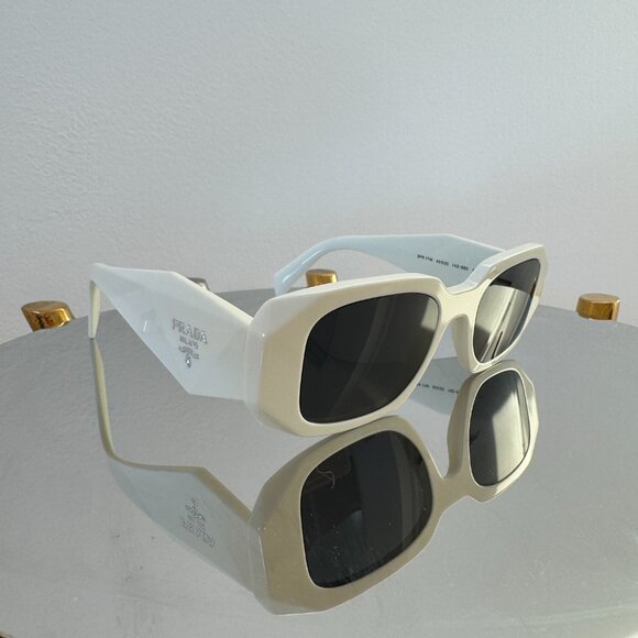 Prada white sunglasses - small, new without tags - Picture 9 of 9